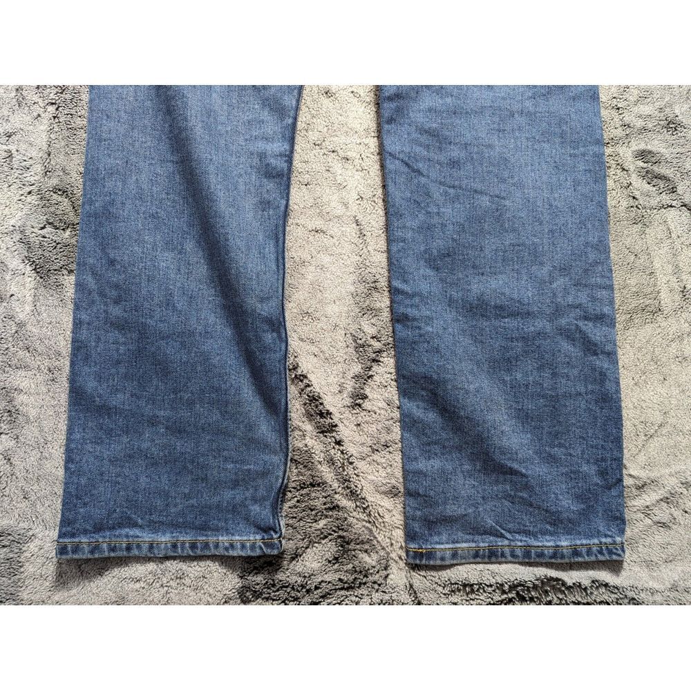 Levi's 505 Straight Leg Fit Jeans Men's Size 36x32 Medium Wash - Picture 13 of 14